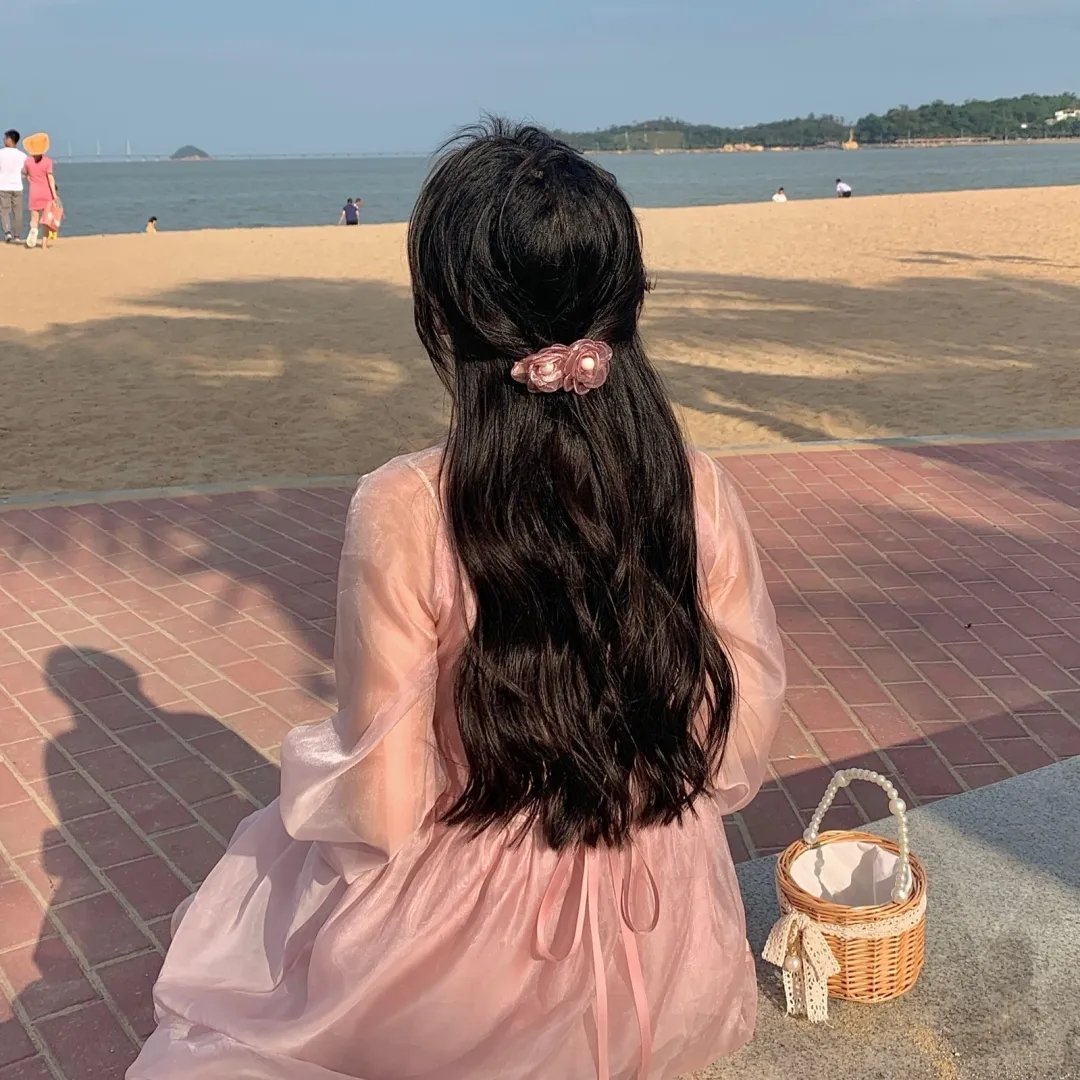 战鼓轻敲